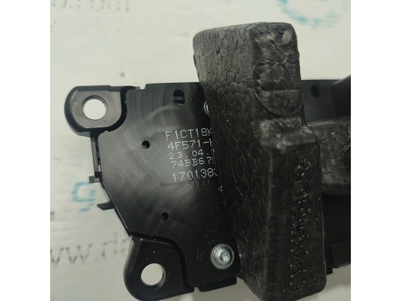 SISTEMA AUDIO / RADIO CD F1CT18K81  - imagen 3