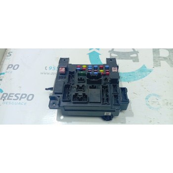 CAJA RELES / FUSIBLES 8637A645  - miniatura 1