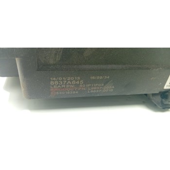 CAJA RELES / FUSIBLES 8637A645  - miniatura 2