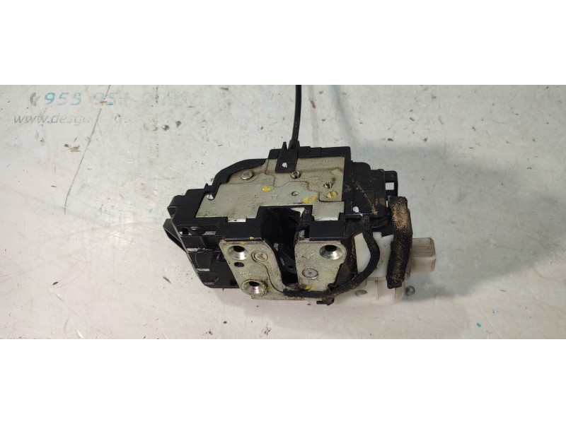 CERRADURA PUERTA DELANTERA DERECHA 0354A723  - imagen 3