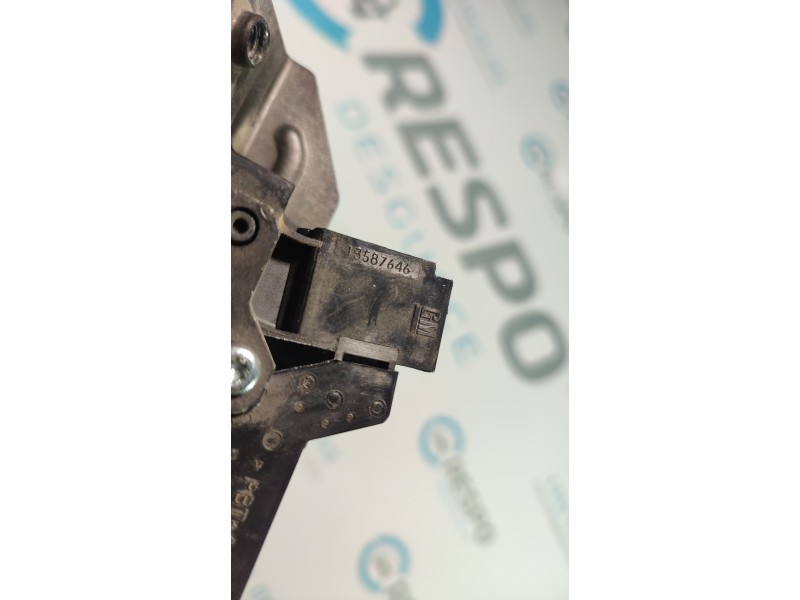 CERRADURA MALETERO / PORTON 13587646  - imagen 2