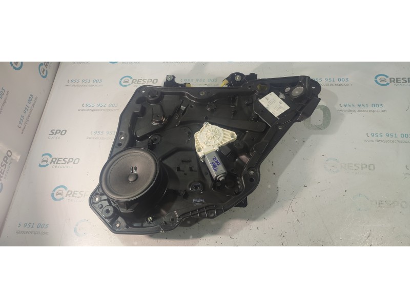 ELEVALUNAS TRASERO DERECHO BCRC117P  - imagen 1