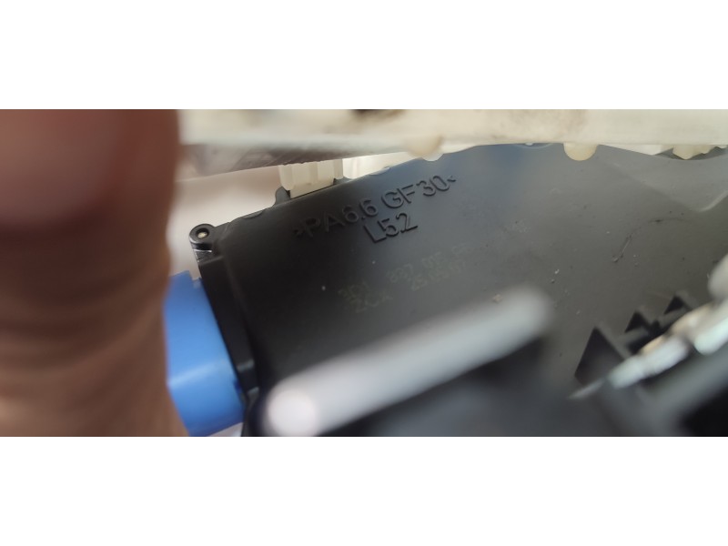 CERRADURA PUERTA DELANTERA IZQUIERDA 3D1837015  - imagen 2