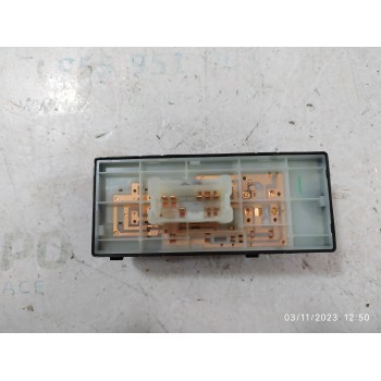 MANDO ELEVALUNAS DELANTERO DERECHO  - miniatura 2