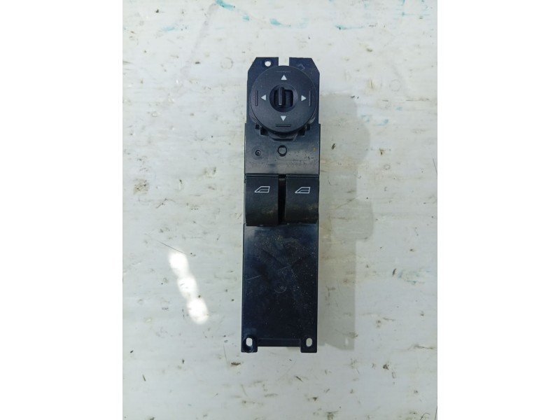 MANDO ELEVALUNAS DELANTERO IZQUIERDO DT1T-14A132-FA / 1690870  - imagen 2