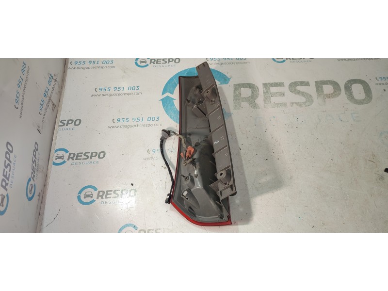 PILOTO TRASERO DERECHO 924041H3  - imagen 3