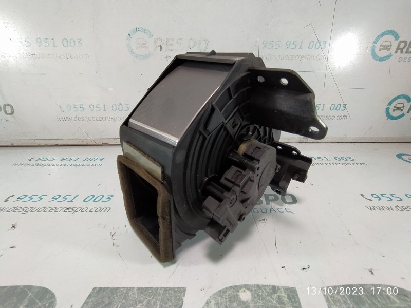 REJILLA AIREADORA 8X2319K617AJ  - imagen 1