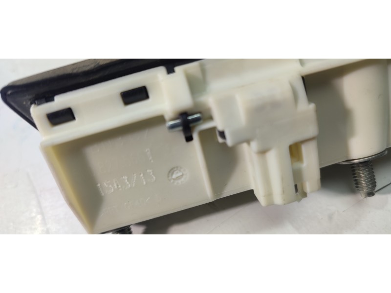 MANETA EXTERIOR PORTON 5N0827566T  - imagen 3