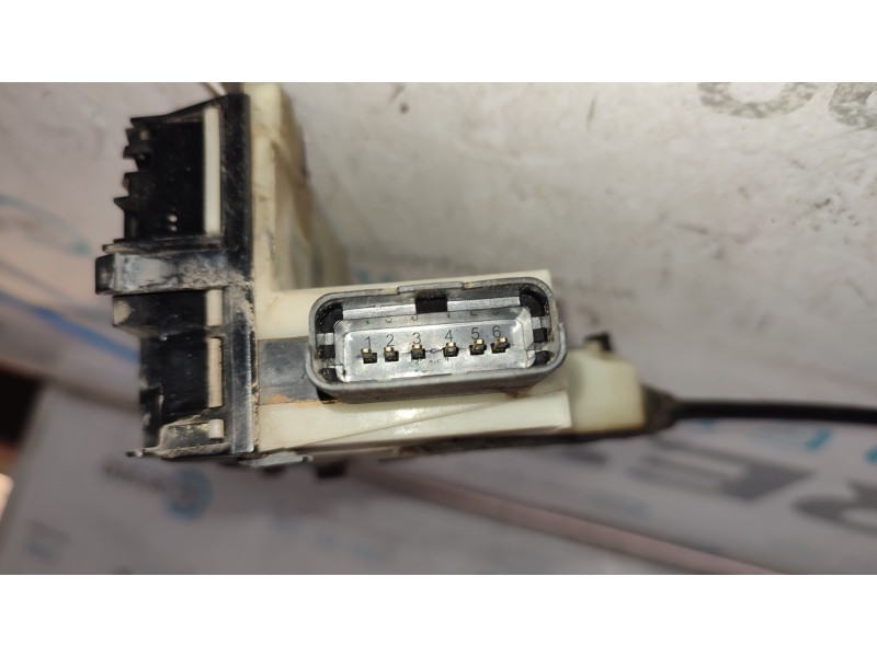 CERRADURA PUERTA TRASERA DERECHA 9812501180  - imagen 2