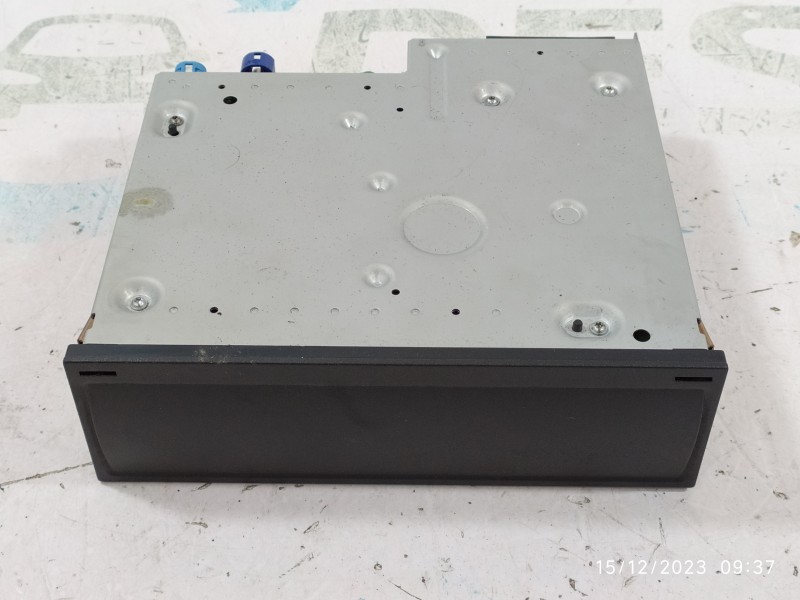 SISTEMA AUDIO / RADIO CD 82A035010  - imagen 1