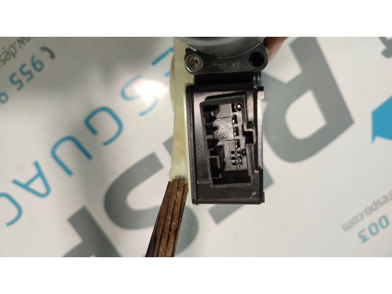 ELEVALUNAS TRASERO IZQUIERDO 2GA839461G  - imagen 3