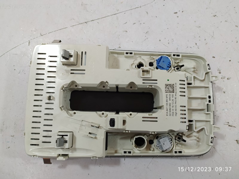 LUZ INTERIOR 81A947135BN  - imagen 3