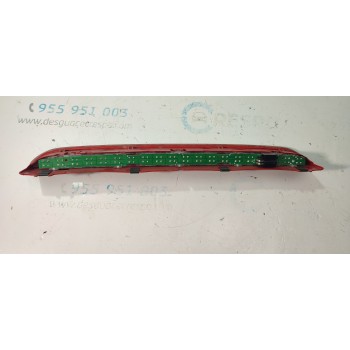 LUZ CENTRAL DE FRENO 1K6945097G  - miniatura 2