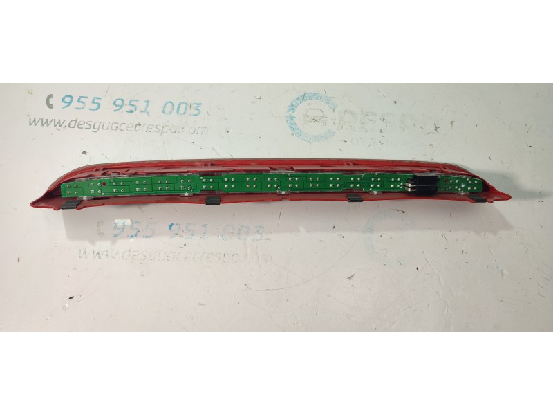 LUZ CENTRAL DE FRENO 1K6945097G  - imagen 2