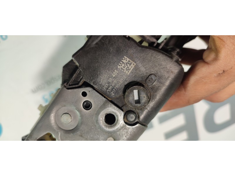 CERRADURA PUERTA DELANTERA DERECHA 828405  - imagen 2