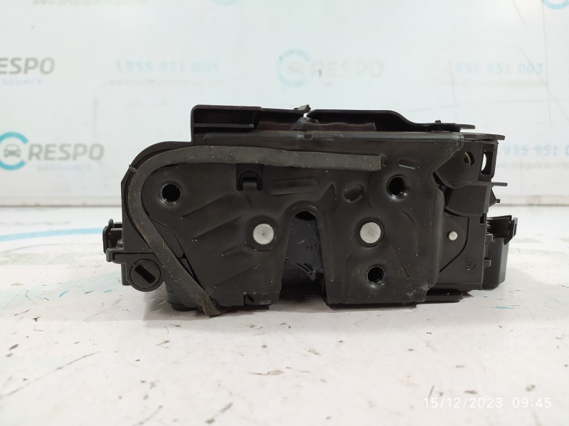 CERRADURA PUERTA TRASERA DERECHA 5TA839016L  - imagen 4