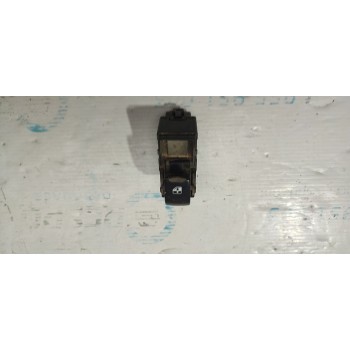 MANDO ELEVALUNAS DELANTERO DERECHO 96190777 