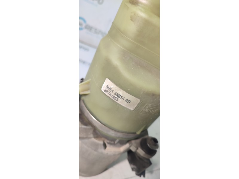 BOMBA DIRECCION 5N513K514AD  - imagen 3