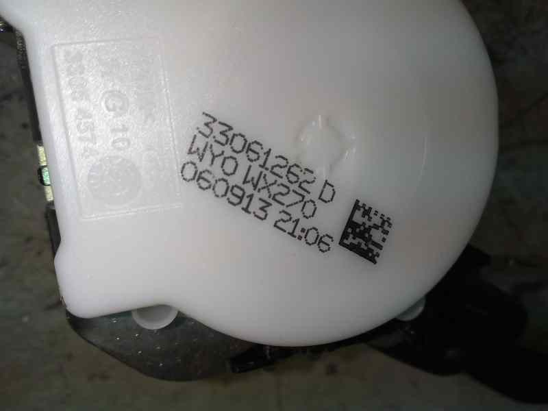 CINTURON SEGURIDAD TRASERO IZQUIERDO 33061262D 33054774  - imagen 2