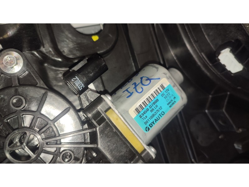 ELEVALUNAS TRASERO IZQUIERDO 83470D7600  - imagen 4