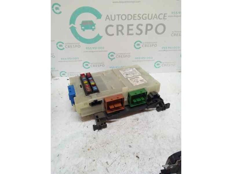 CAJA RELES / FUSIBLES  - imagen 1