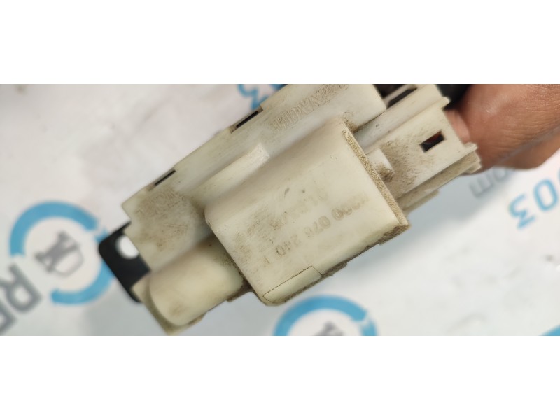 CERRADURA MALETERO / PORTON 8200076240K  - imagen 2