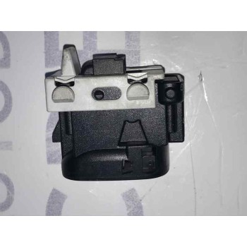 MANDO ELEVALUNAS TRASERO DERECHO A2098203510  - miniatura 2