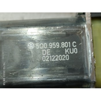 ELEVALUNAS DELANTERO DERECHO 83A837462 5Q0959801C  - miniatura 2