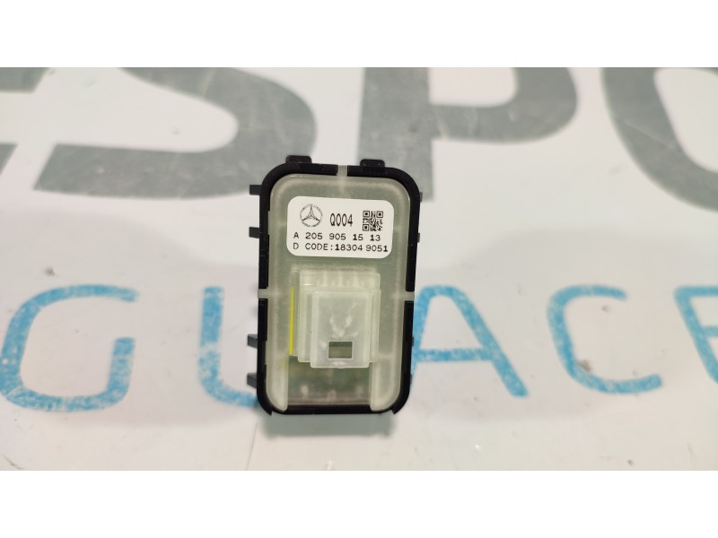 MANDO ELEVALUNAS TRASERO DERECHO A2059051513  - imagen 2