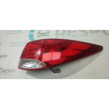 PILOTO TRASERO DERECHO 924022Y0  - miniatura 1