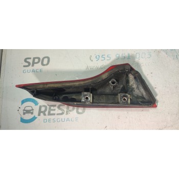 PILOTO TRASERO DERECHO INTERIOR  - miniatura 2