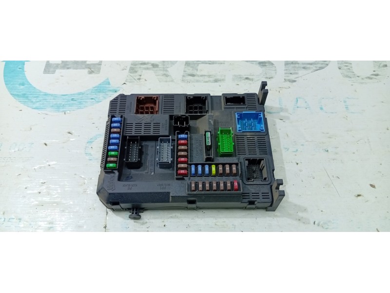 CAJA RELES / FUSIBLES 9807531680  - imagen 1