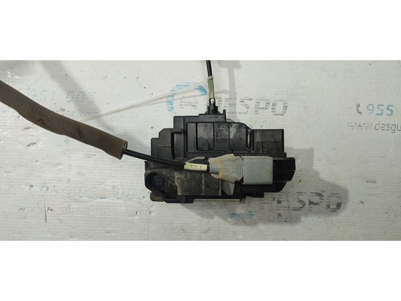 CERRADURA PUERTA TRASERA DERECHA  - imagen 1