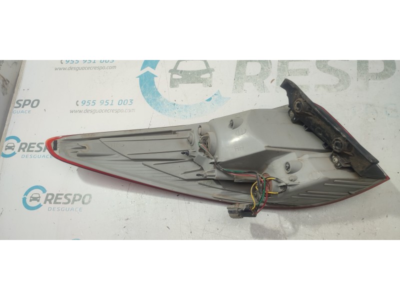 PILOTO TRASERO DERECHO 924022Y0  - imagen 3