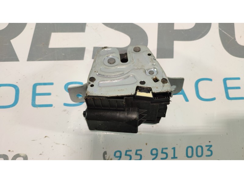 CERRADURA MALETERO / PORTON A0997400500  - imagen 2