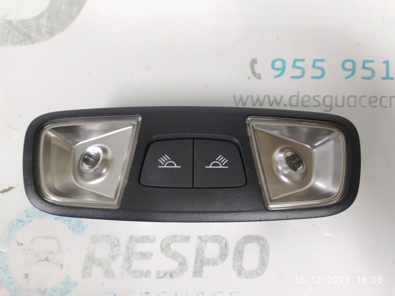 LUZ INTERIOR 8V0947111B  - imagen 1