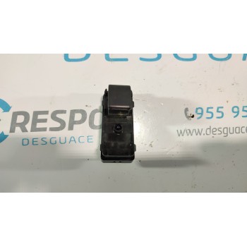 MANDO ELEVALUNAS TRASERO DERECHO D09H66370 