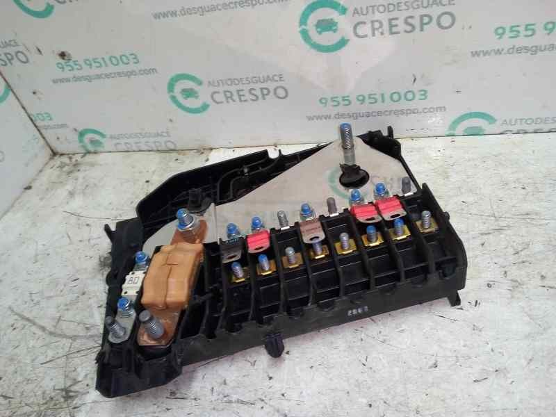 CAJA RELES / FUSIBLES AV6T14A067BC  - imagen 1