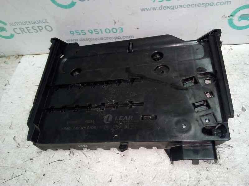 CAJA RELES / FUSIBLES AV6T14A067BC  - imagen 4
