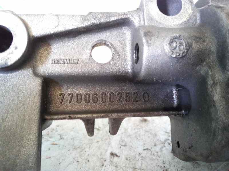 BOMBA ACEITE 7700600252  - imagen 2