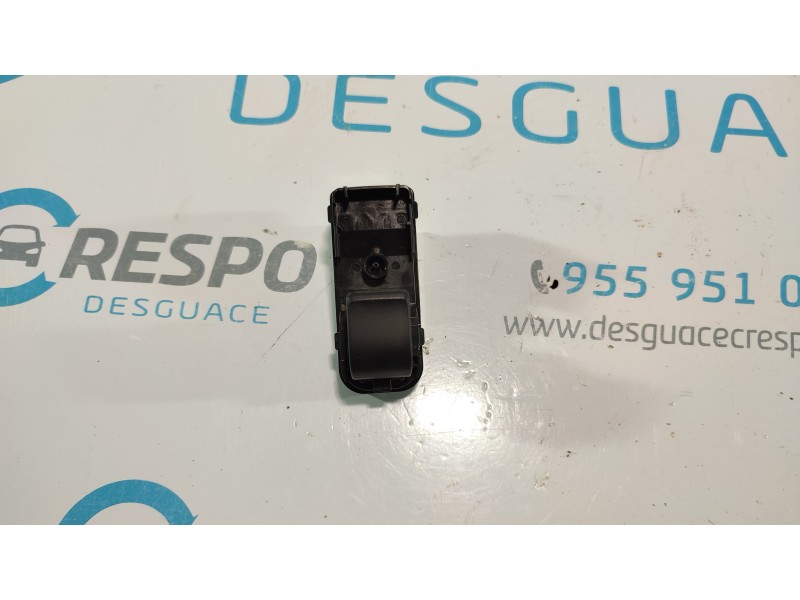 MANDO ELEVALUNAS DELANTERO DERECHO D09H66370  - imagen 1