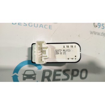 MANDO ELEVALUNAS DELANTERO DERECHO D09H66370  - miniatura 2