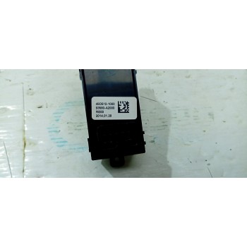 MANDO ELEVALUNAS DELANTERO DERECHO 49D5101000  - miniatura 2