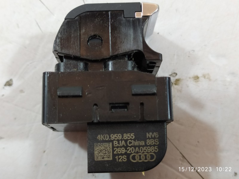 MANDO ELEVALUNAS TRASERO DERECHO 4K0959855  - imagen 2