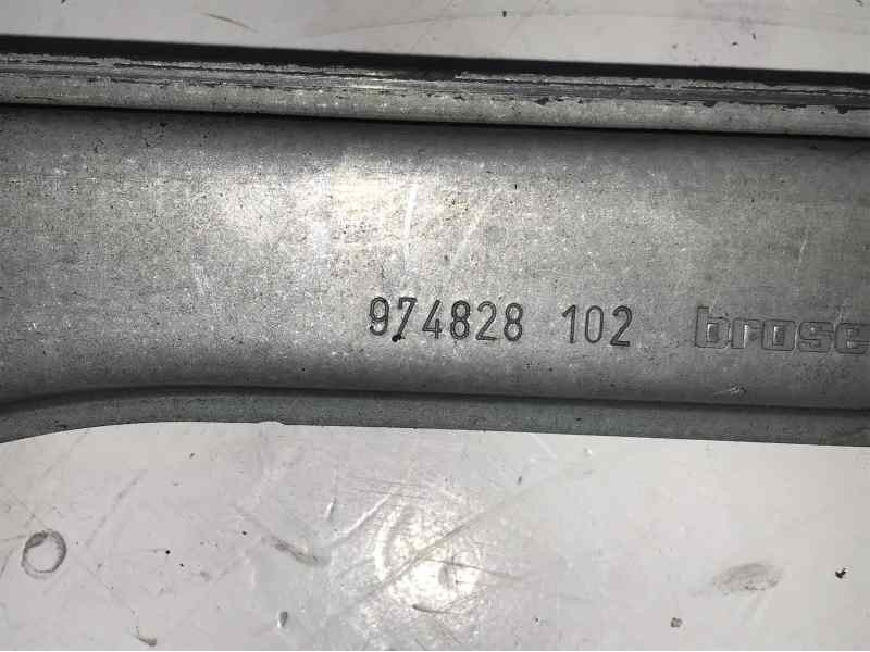 ELEVALUNAS TRASERO DERECHO 827300001R 874828102  - imagen 2