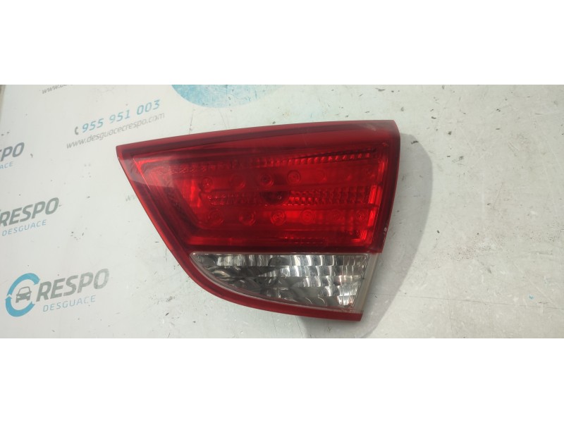 PILOTO TRASERO DERECHO INTERIOR 924062Y0  - imagen 1