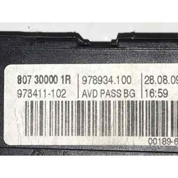 ELEVALUNAS DELANTERO DERECHO 807300001R  - miniatura 2