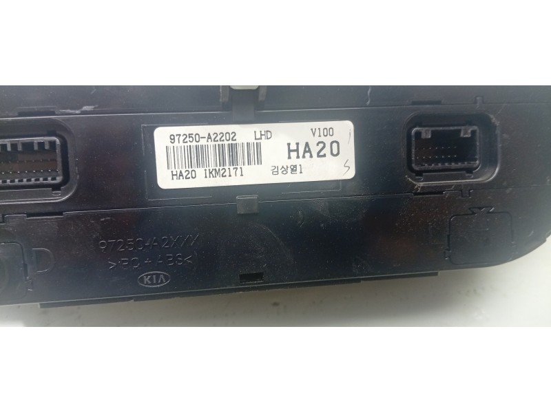 MANDO CLIMATIZADOR 97250A2202  - imagen 2