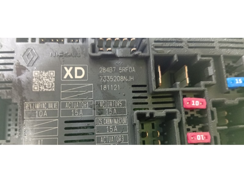 CAJA RELES / FUSIBLES 284B75RF0A  - imagen 2