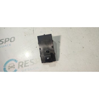 MANDO ELEVALUNAS DELANTERO DERECHO 13301886  - miniatura 1